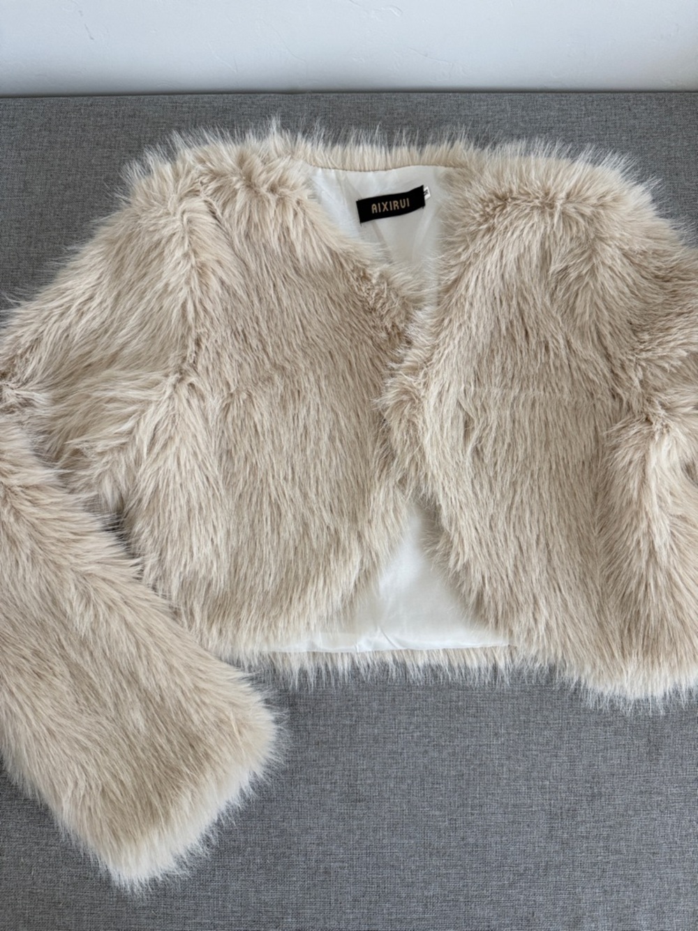 Beige Faux Fur Cropped Teddy Jacket - Picture 6 of 10